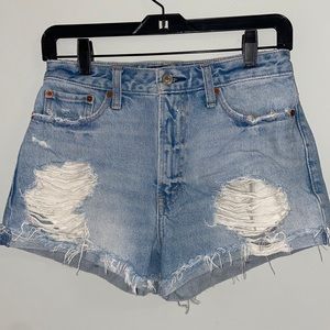 Abercrombie Annie High Rise Short sz 26